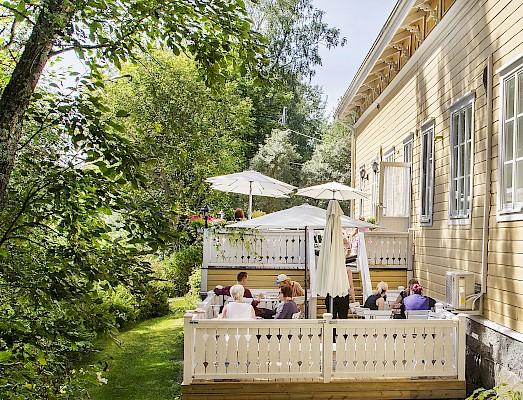 Frantsilan Kehäkukan terassi